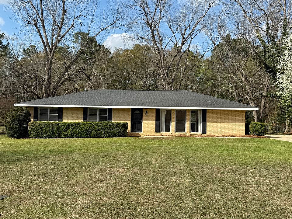 1st image of 4807 Millbrooke Rd