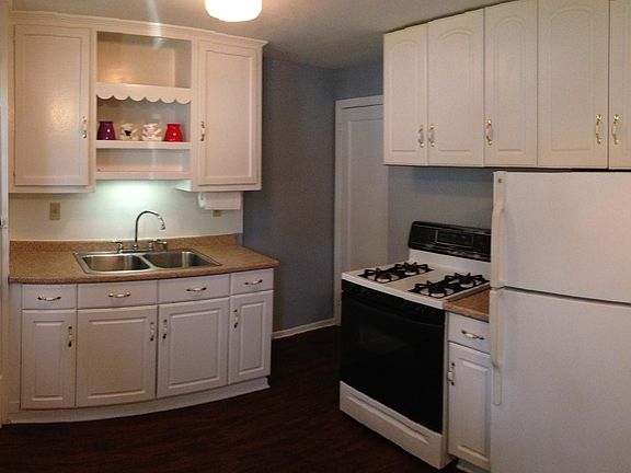 4th image of 22110 S Lake Shore Blvd #Left