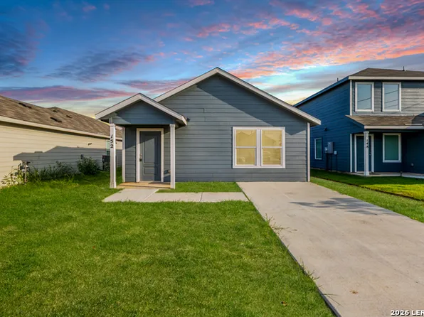 152 Bronco Rdg, Pleasanton, TX 78064