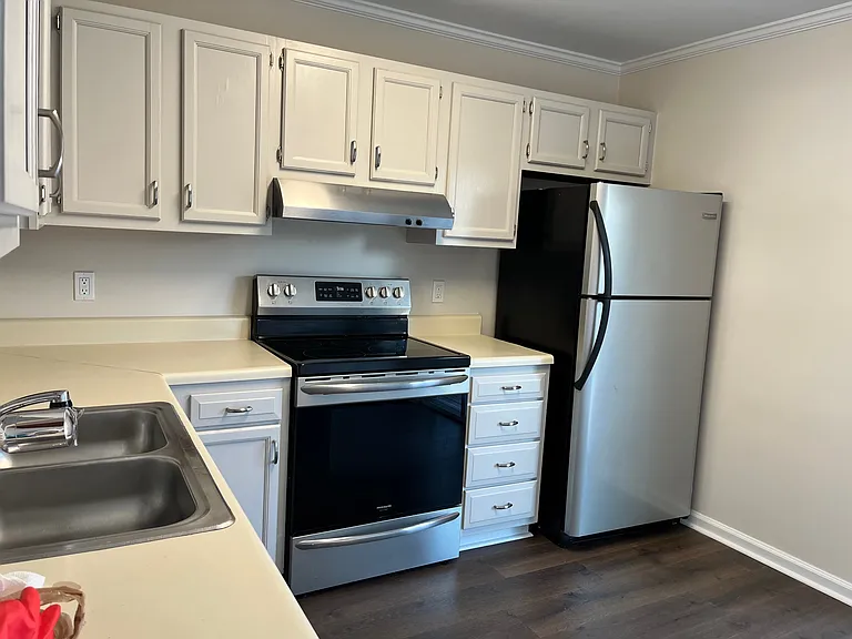550 Dearing St — Photo 6