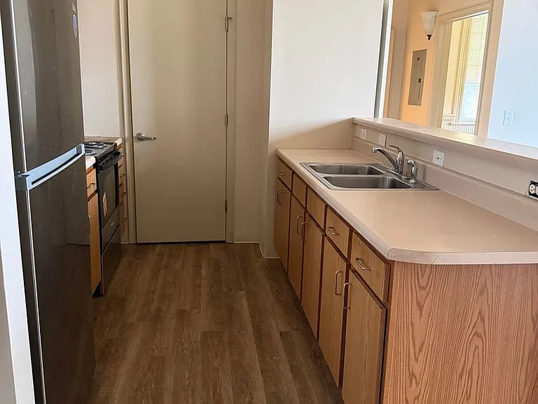 400 E South A St — Photo 2