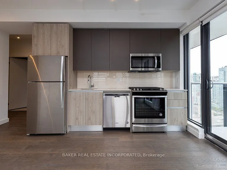 2 A Church St #2605 — Photo 10