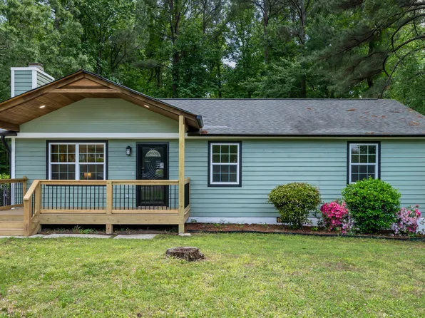 2704 Ross Rd, Durham, NC 27703