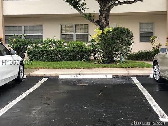 3rd image of 3900 Oaks Clubhouse Dr APT 306