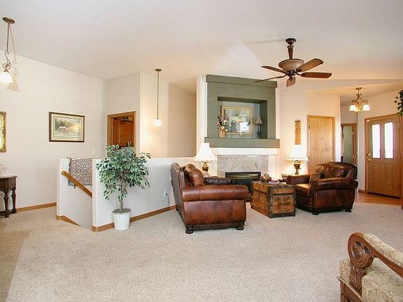 4th image of 4467 Songglen Cir