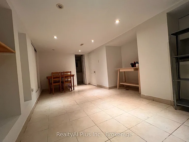 182 Boulton Ave — Photo 11