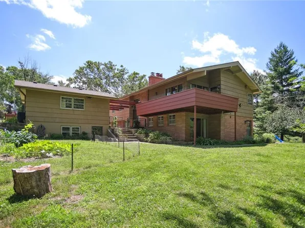 8820 E 52nd St, Kansas City, MO 64133