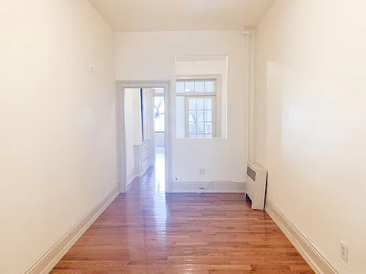 Rented by Ulas Real Estates Inc | media 9