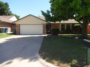 10524 Kristie Ln, Midwest City, OK 73130