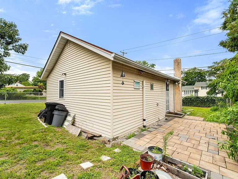 324 Ogden Station Rd — Photo 7