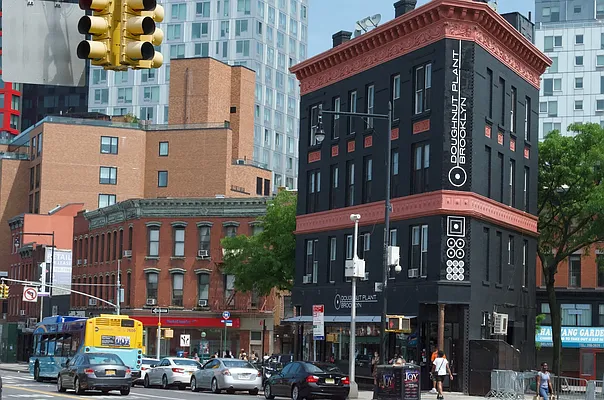 Rented by Compass | media 10