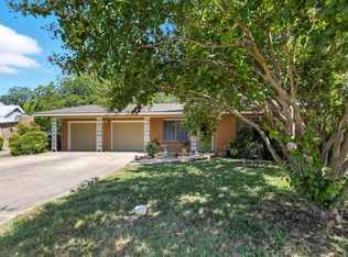 606 E Liberty Ave, Round Rock, TX 78664