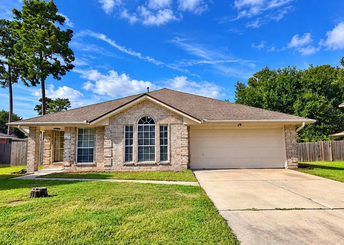 3 bed, 2.0 bath, 1691 sqft, $1,950 — Photo 1
