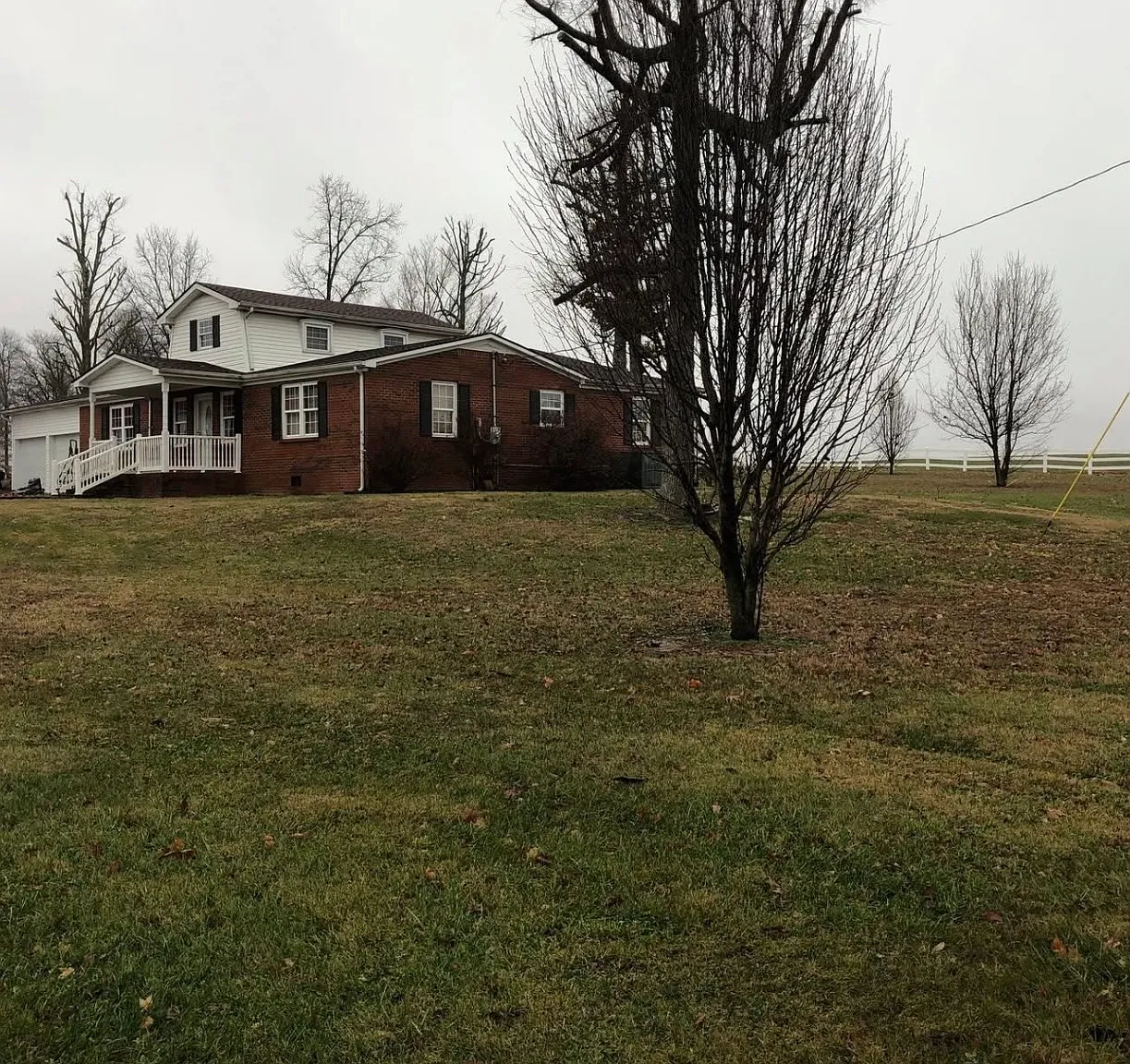 3 bed, 3000 sqft, $2,200 — Photo 1