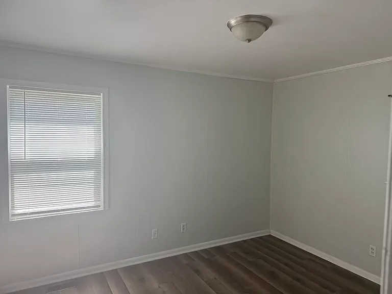 3207 Kingsbury St — Photo 6