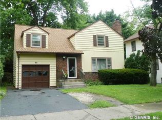 90 Rawlinson Rd, Rochester, NY 14617