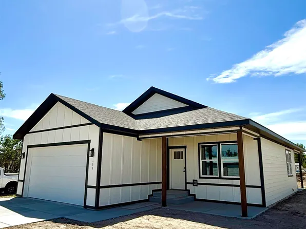 151 18th St, Heyburn, ID 83336