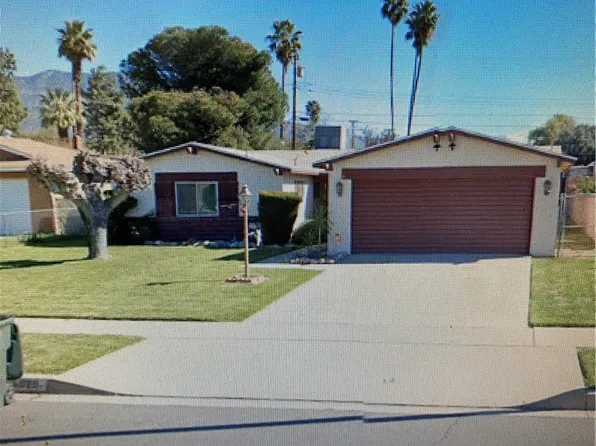 6929 Vine St, Highland, CA 92346