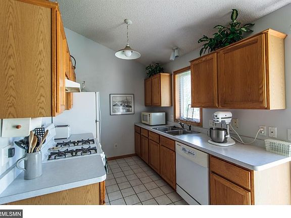 Nice and open Kitchen layout!
