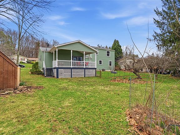4th image of 121 Parklane Dr