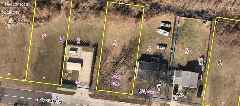 2nd image of 124 E Oldgate Rd