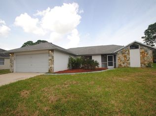 1881 Lameque St NW, Palm Bay, FL 32907
