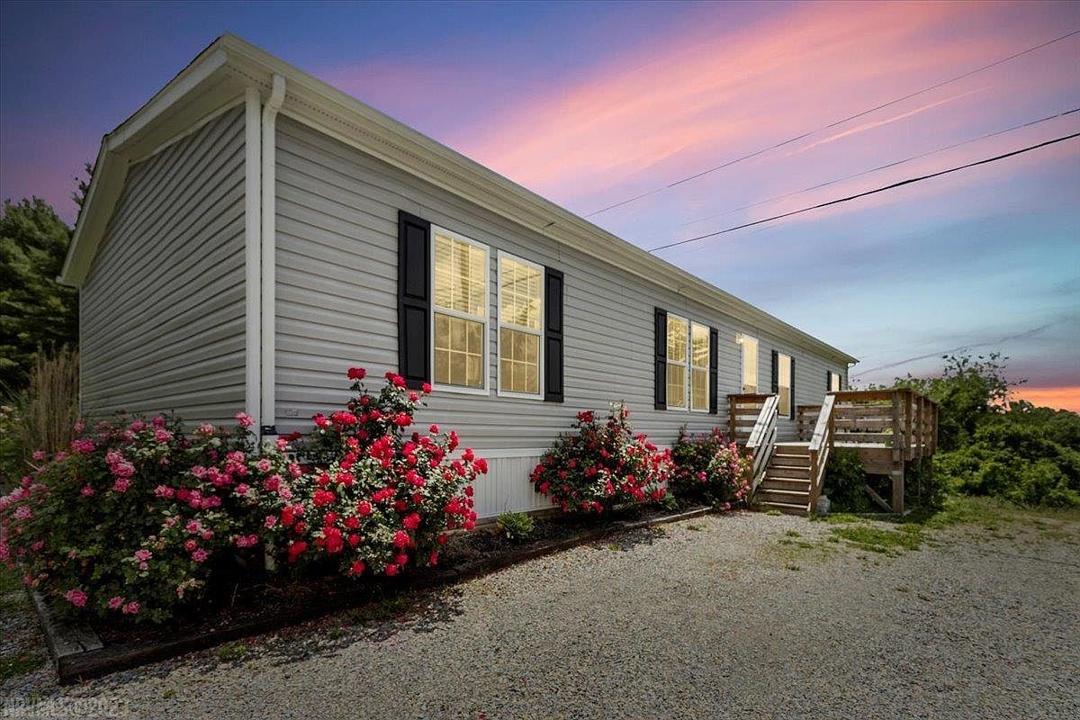 4339 Centerville Cir, Radford, VA 24141 MLS 418385 Zillow