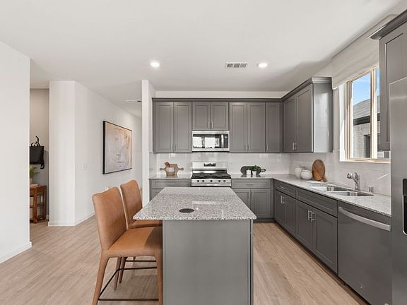 Eat-In Kitchen Island