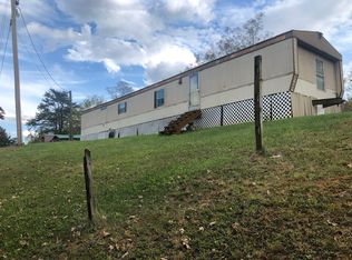 69 Sunset Dr, Red House, WV 25168