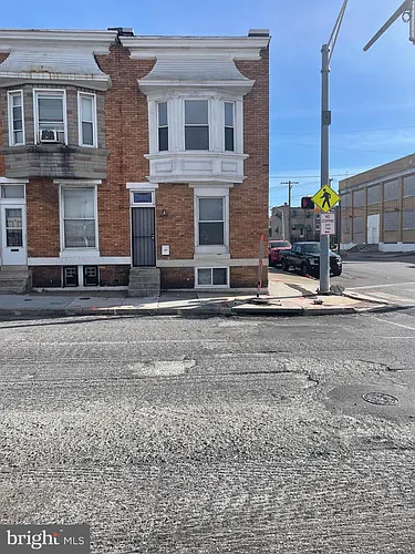 2133 W Mulberry St Photo 1