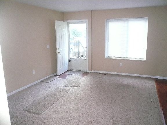 3rd image of 27618 Harrison Woods Ln