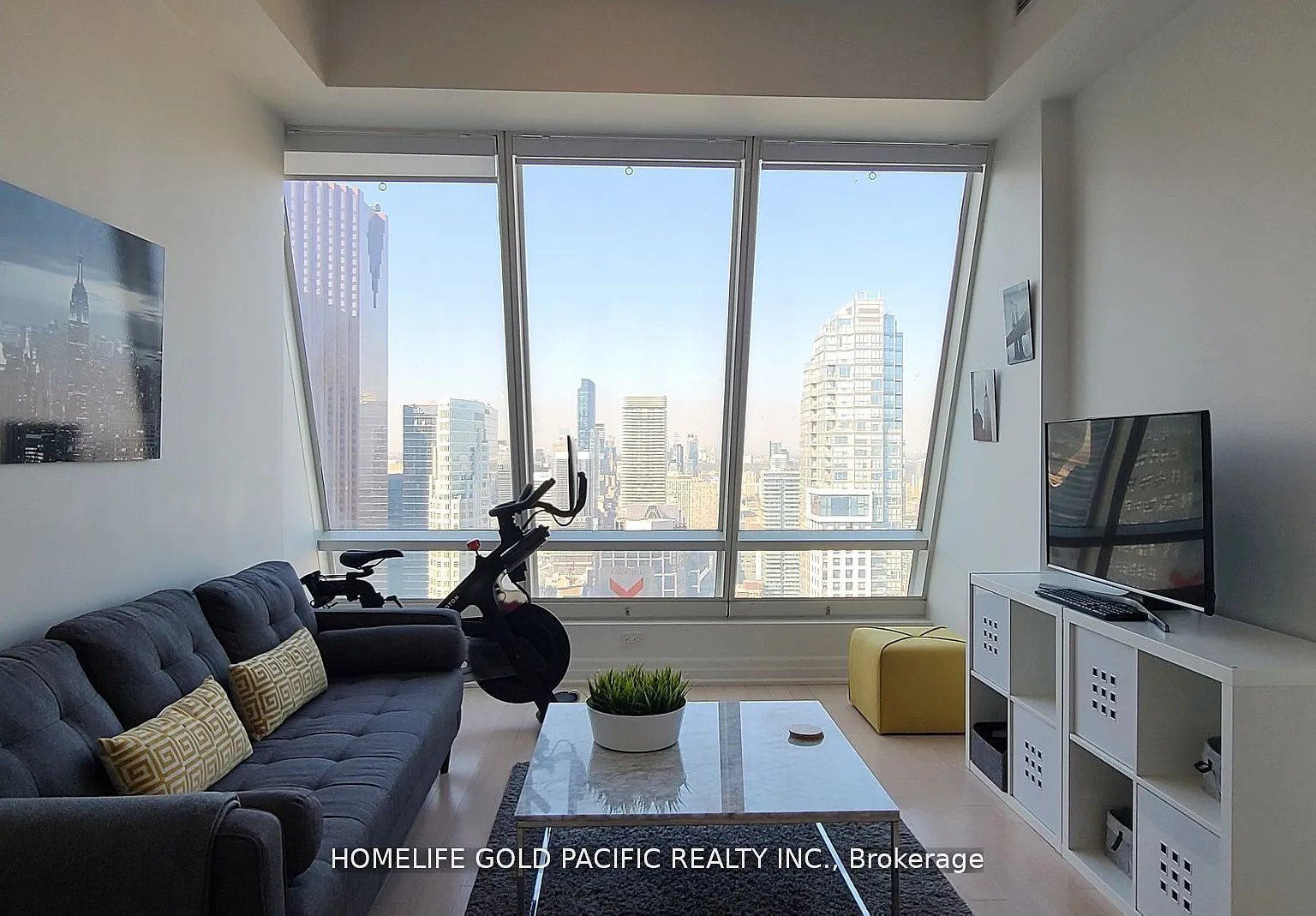 2 bed, $2,790 — Photo 3
