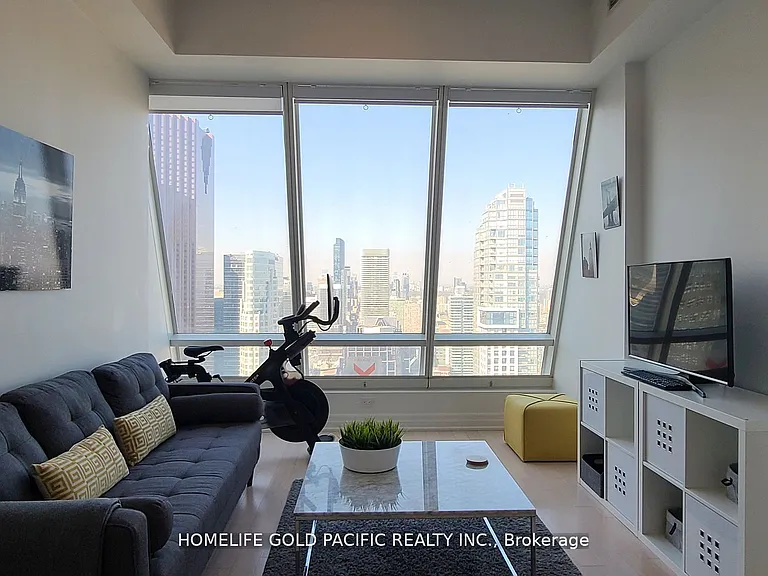 8 The Esplanade #5406 — Photo 3