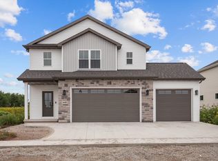 3600 E Golden Gate Dr, Appleton, WI 54913