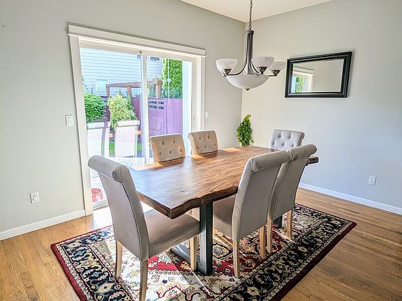 Dining Area, overlooking the backyard