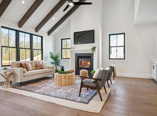 38 Trails Edge Rd, Windham, NH 03087