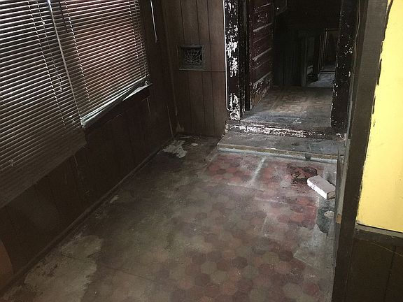 4th image of 414 N 56th St