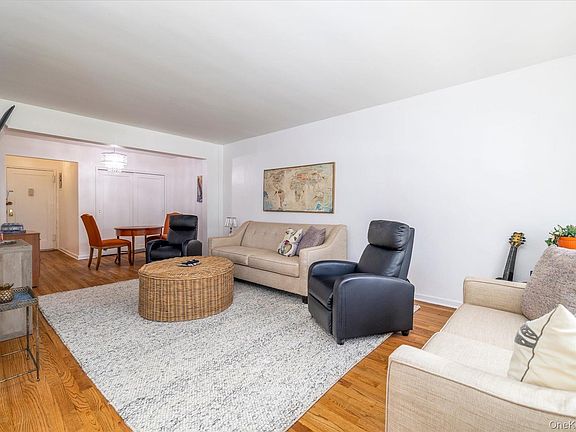 3rd image of 194 Smith Street #1Q