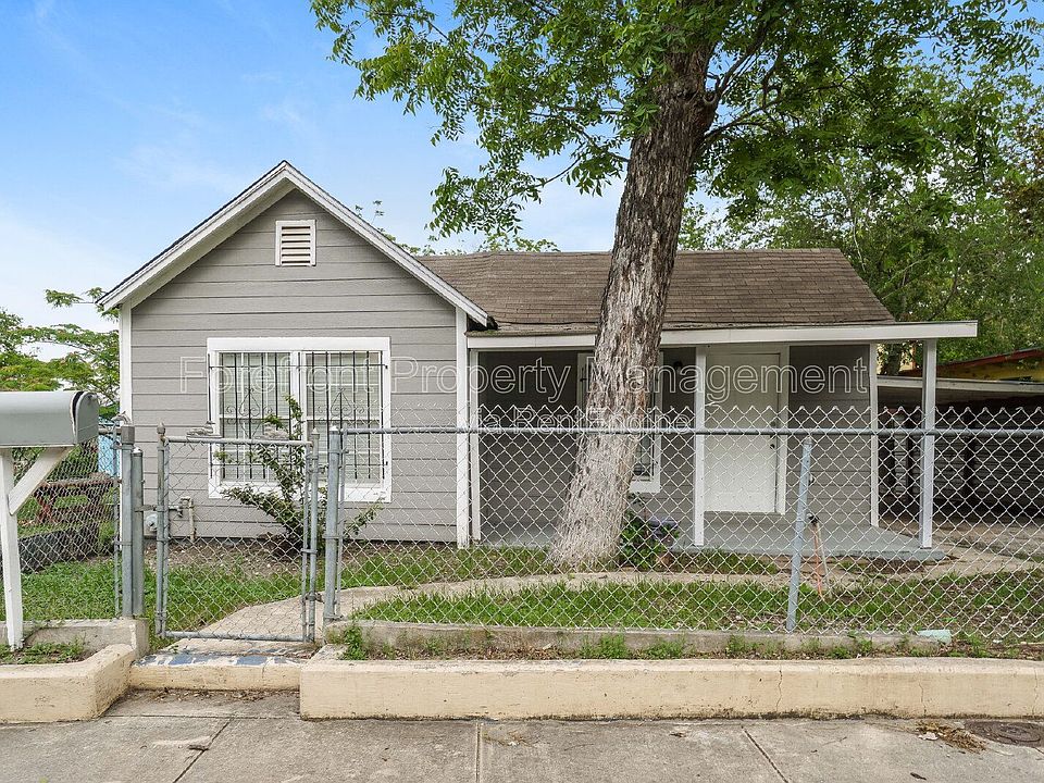 1st image of 614 N Sabinas St