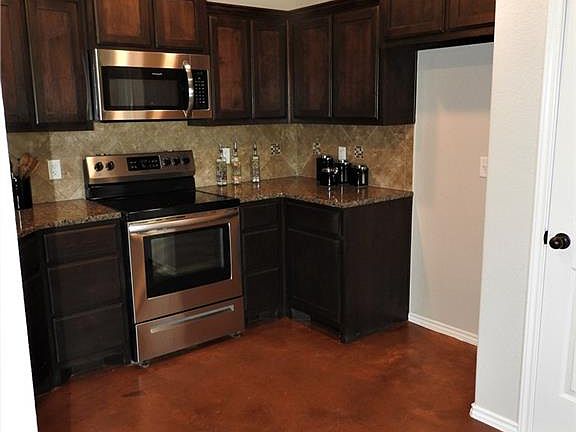 4th image of 720 Damascus Dr