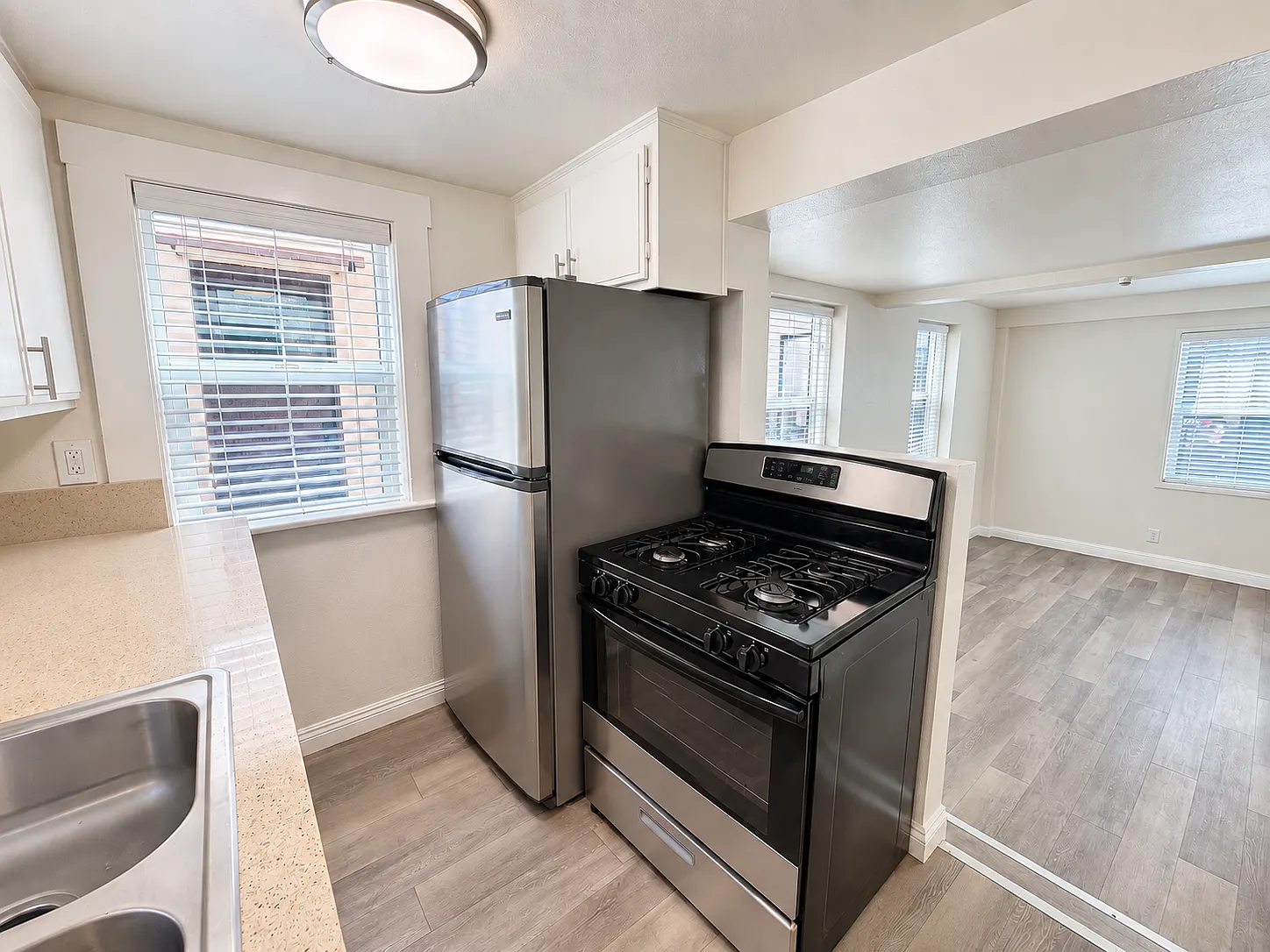 2nd Street Apartments — Photo 1