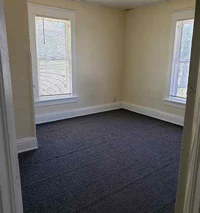 5th image of 720 W 9th St