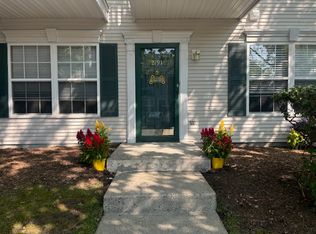 2191 Kent Ct, Mahwah, NJ 07430