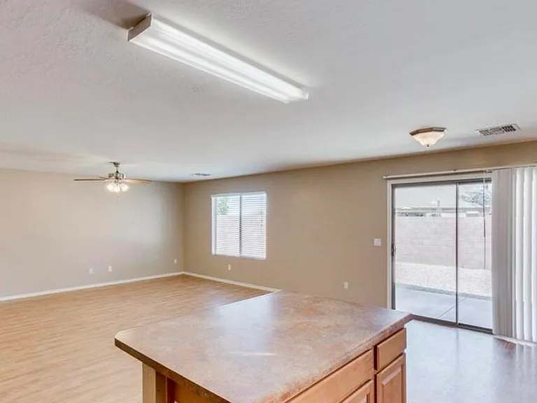 3886 W Dancer Ln — Photo 9