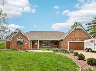 950 Silver Hill Ln, Greenwood, IN 46142