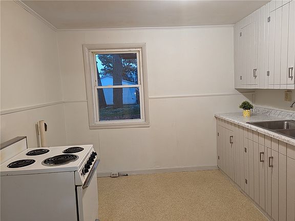 4th image of 1403 Chandler St