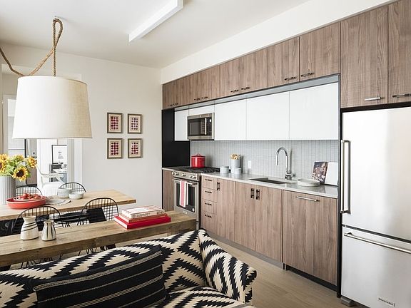 5th image of 4428 Purves St APT 32D