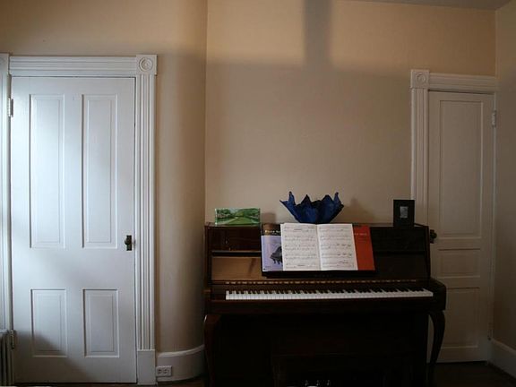 3rd image of 440 N Maple Ave #2