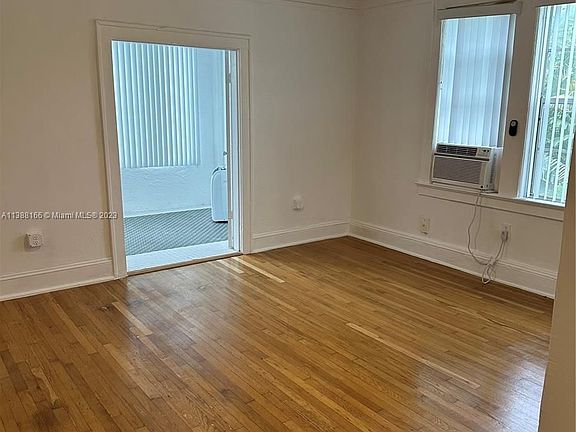 5th image of 3433 Garden Ave APT 7
