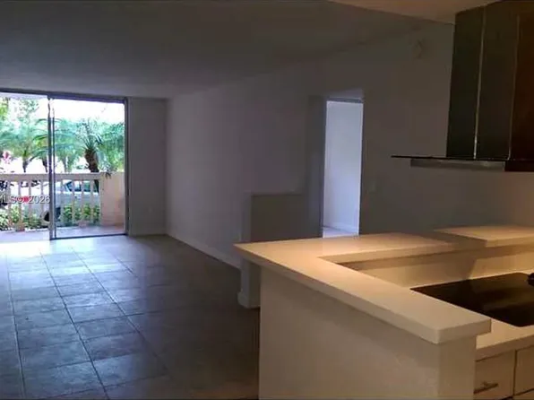 1800 Sans Souci Blvd APT 128, North Miami, FL 33181